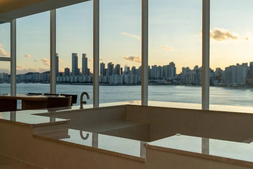 Apartmán The First Gwangan Pusan 0*,  Jižní Korea